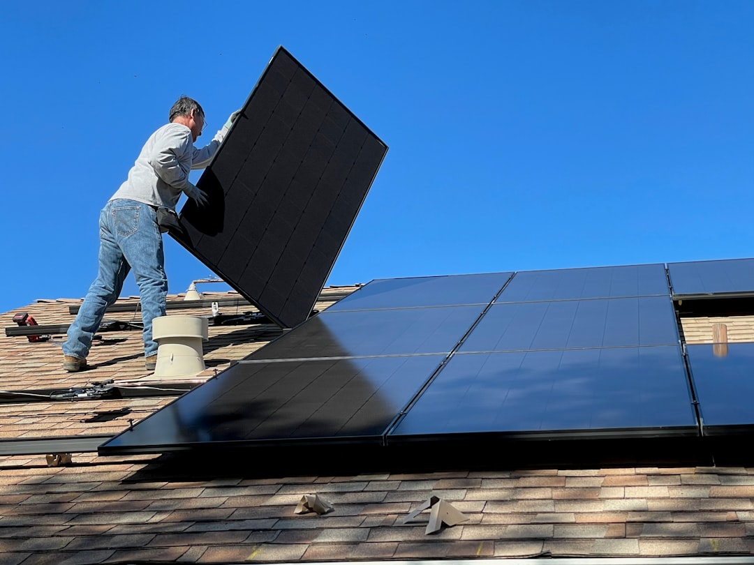 Zonnepanelen op je dak: wat je echt moet weten voordat je begint